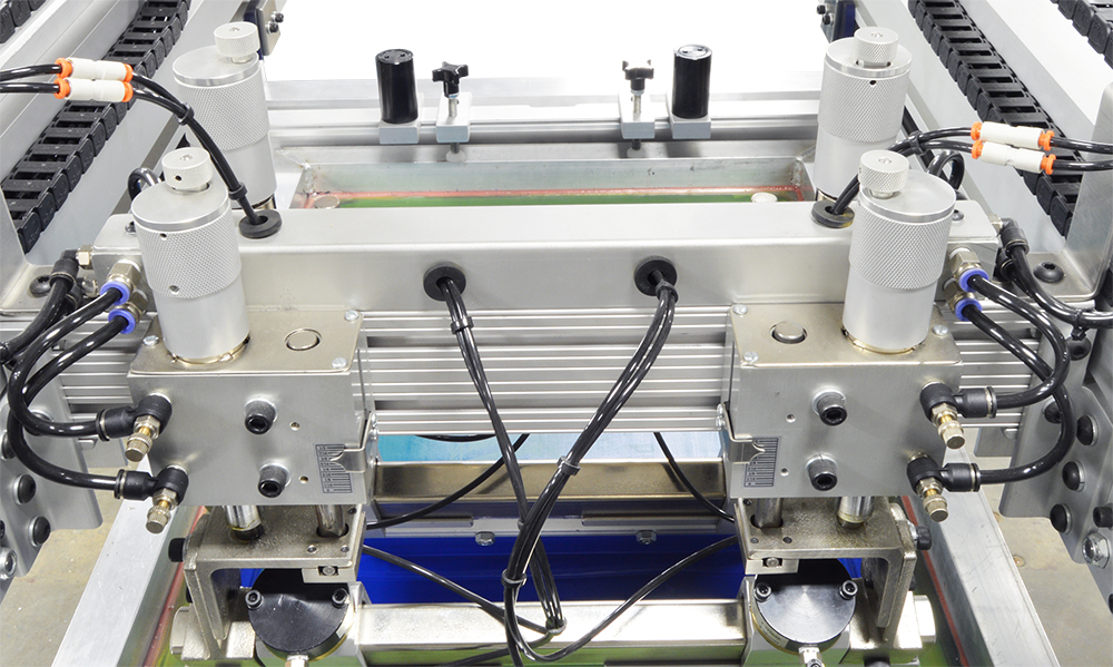 Equinox_Textile_Printer_Solid_Chopper_Assembly_Close_Up